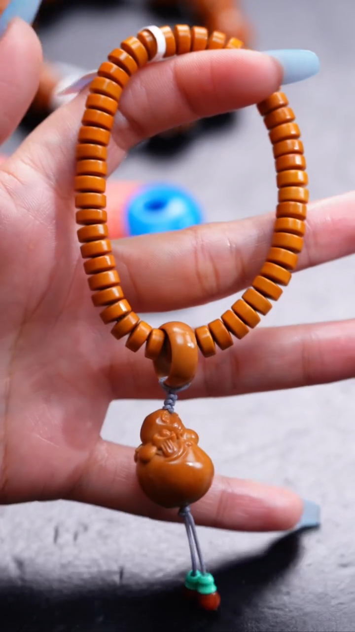 【闪购商品】橄榄核吊坠橄榄核