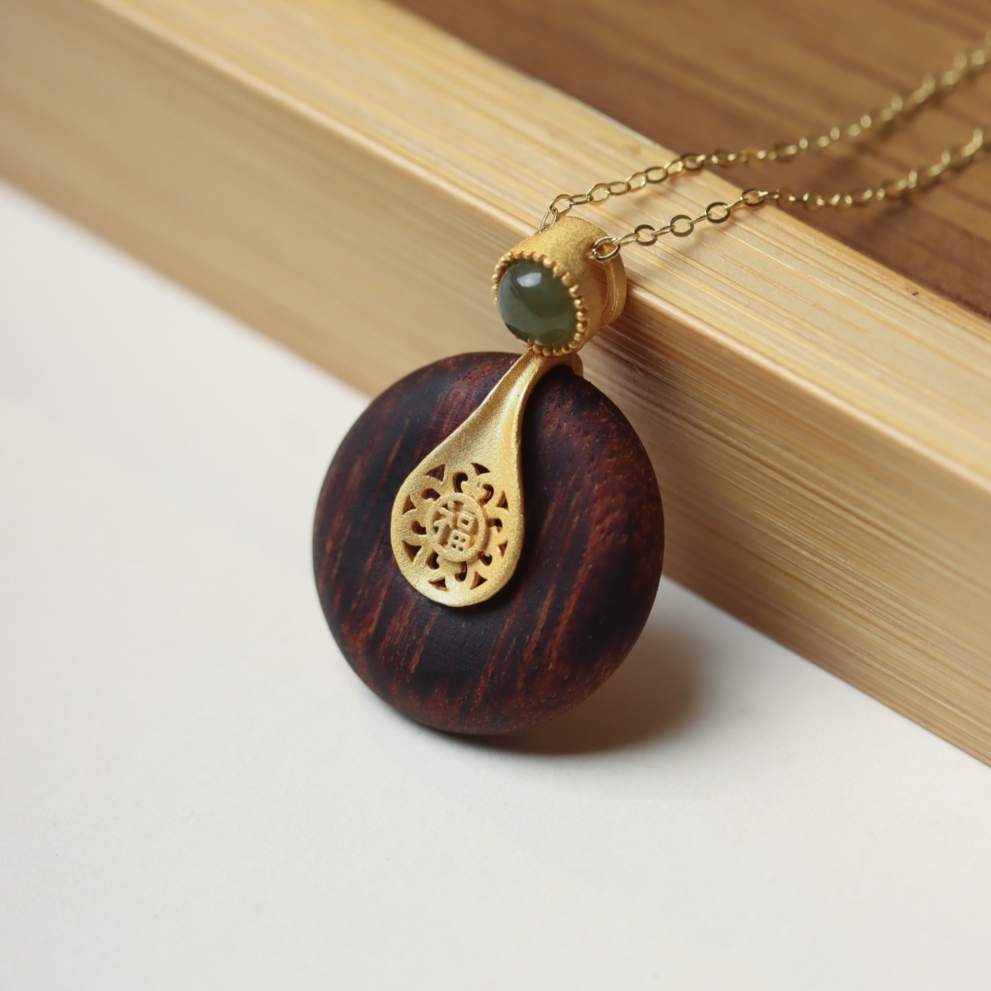 沉香奇楠沉香平安扣（福气满满）YLWC000142