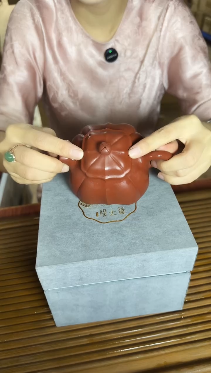 茶壶紫砂朱泥 筋纹玉菱
