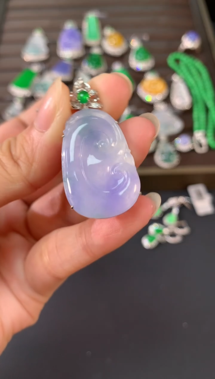 【闪购商品】翡翠吊坠(不含链)18K金镶嵌A795|12800