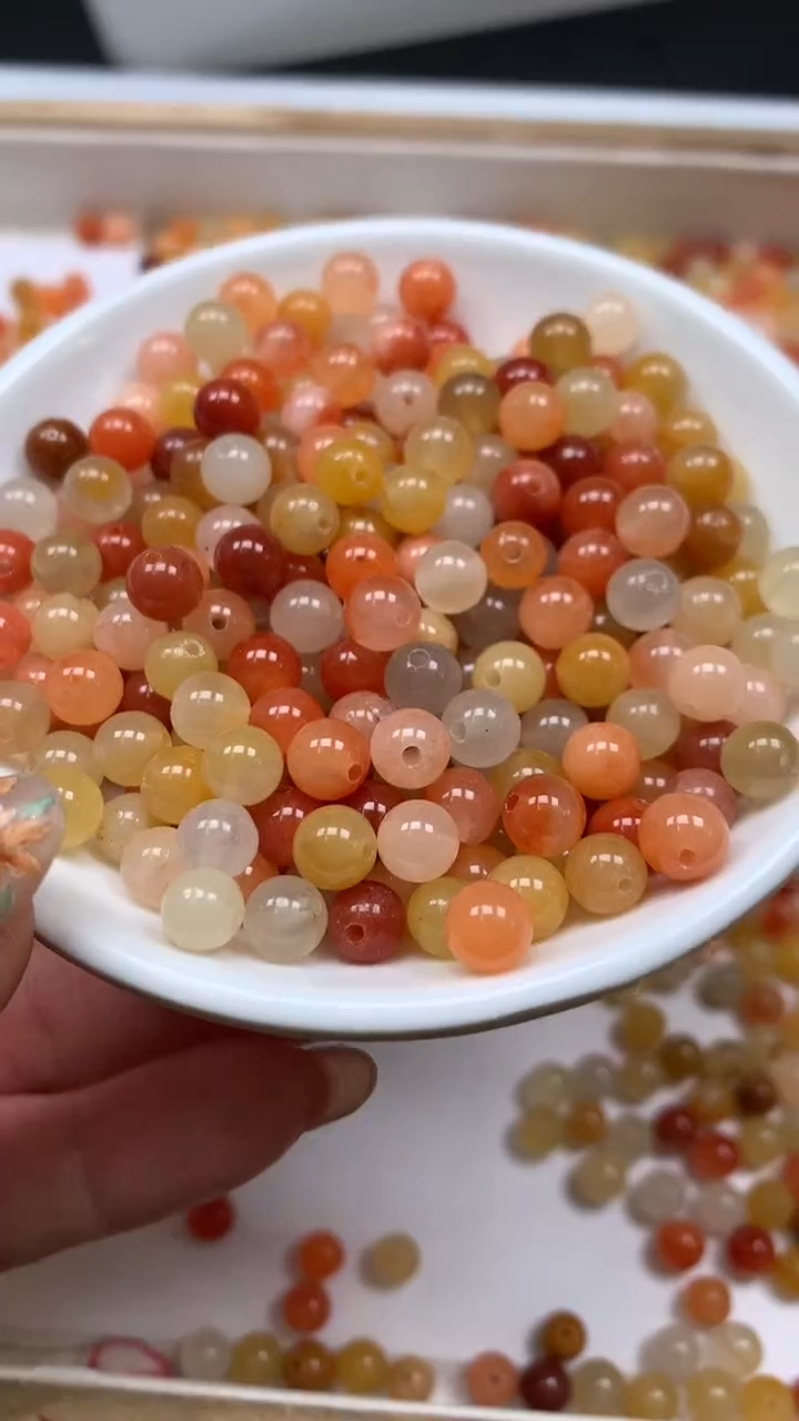 未镶嵌散珠石英质玉B409 三彩金丝玉6mm30颗6.8元