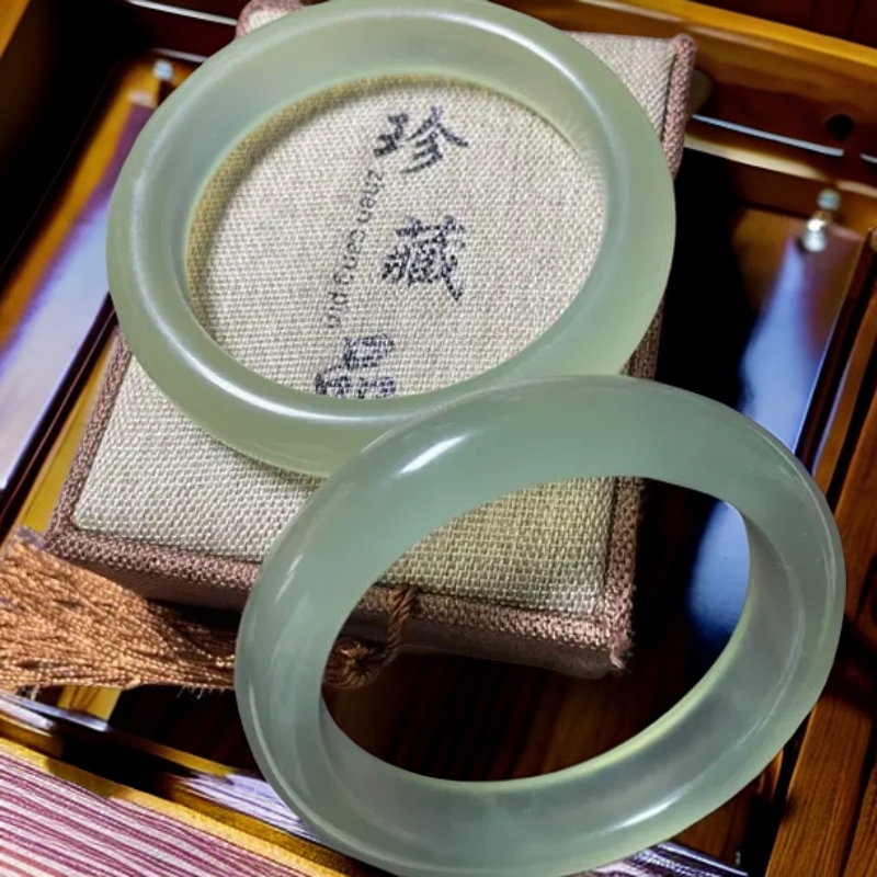 『萧总福利』天然井中王玉石手镯多样性发货其中之一