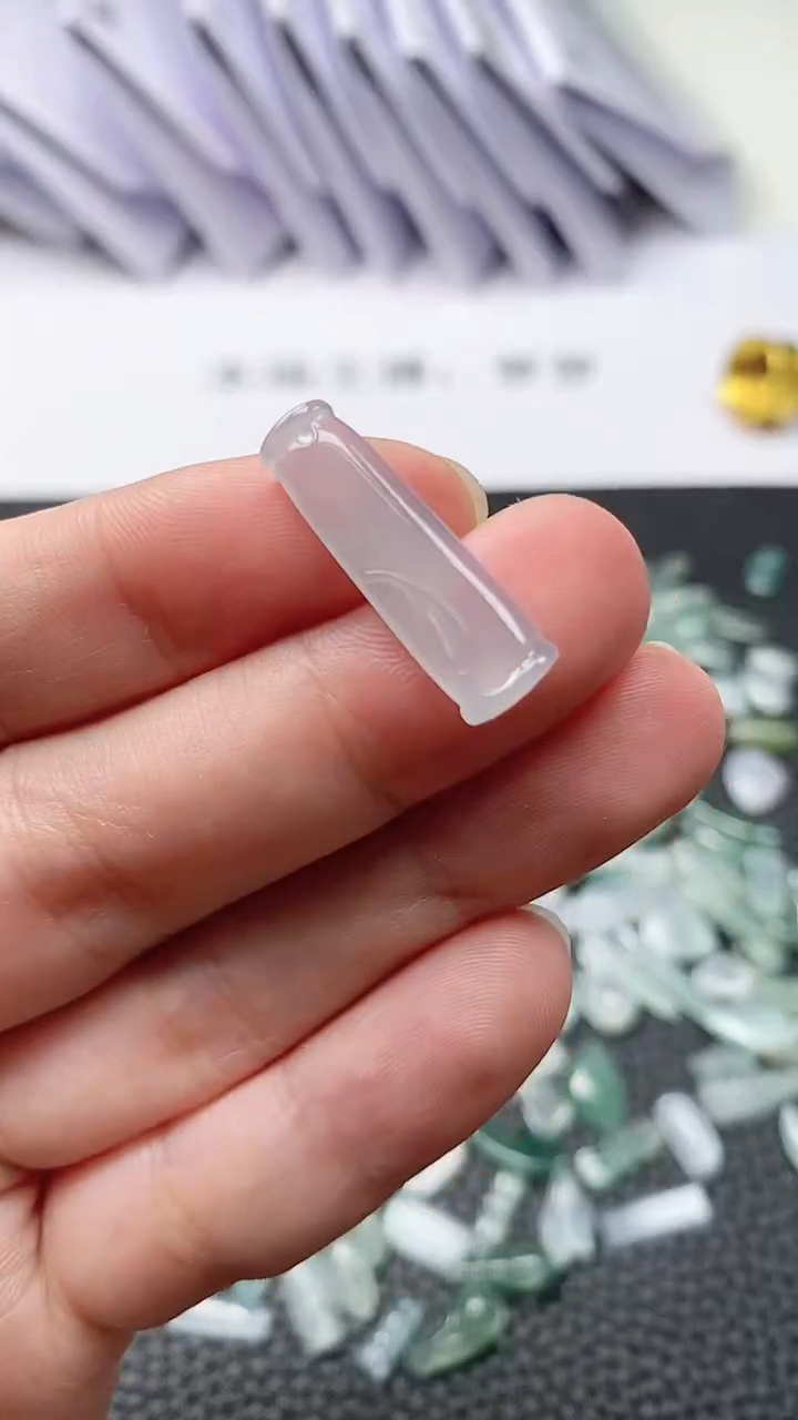 【闪购商品】翡翠挂件未镶嵌竹节