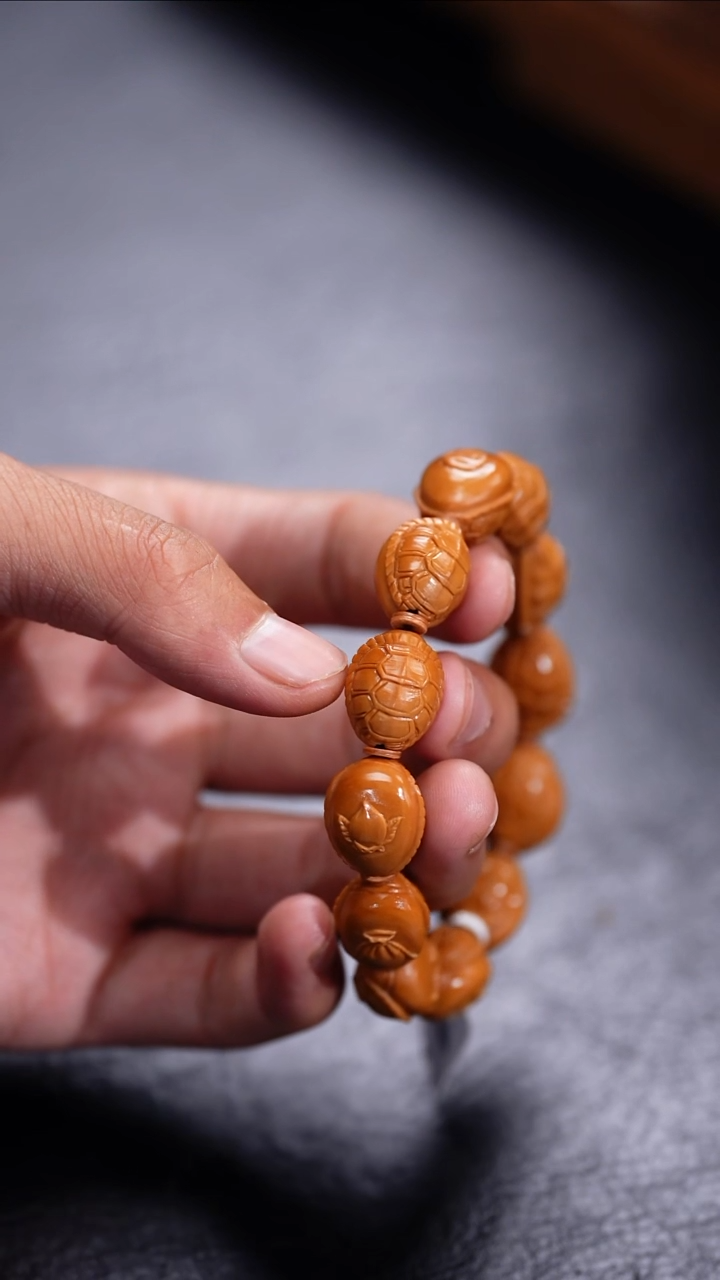 【闪购商品】橄榄核吊坠更厉害