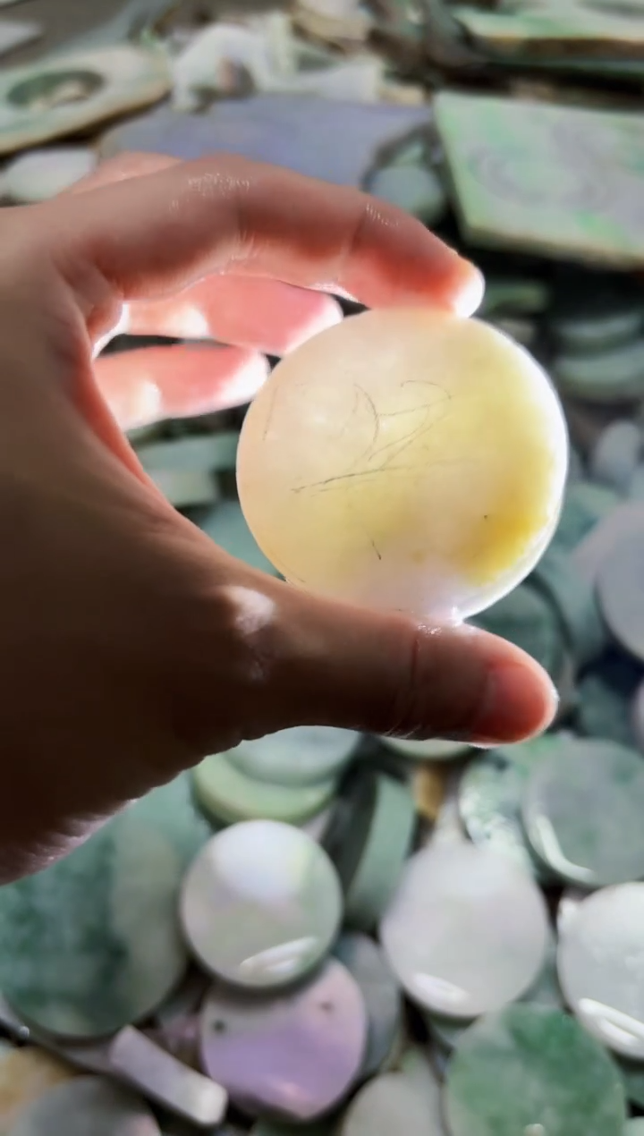 【闪购商品】翡翠颈饰未镶嵌A货吴玉2036