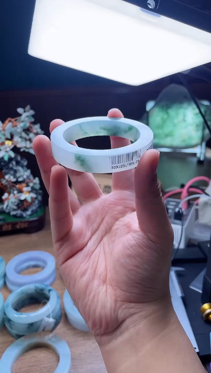 【闪购商品】定制翡翠手镯未镶嵌定制