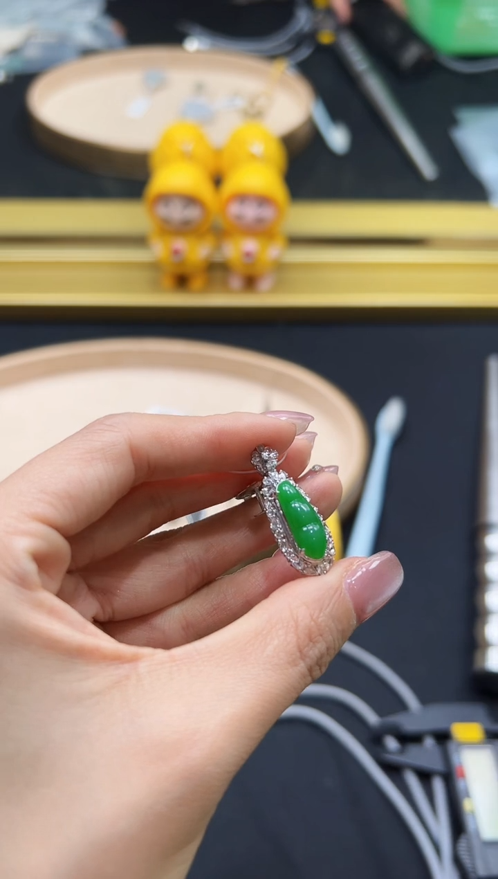 【闪购商品】翡翠颈饰18K金镶嵌DFZ0115-137