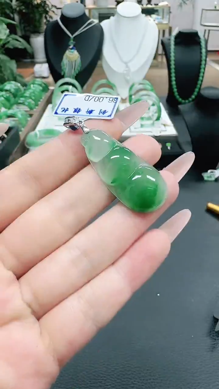 未镶嵌1石英质玉（非洲翠）/7122