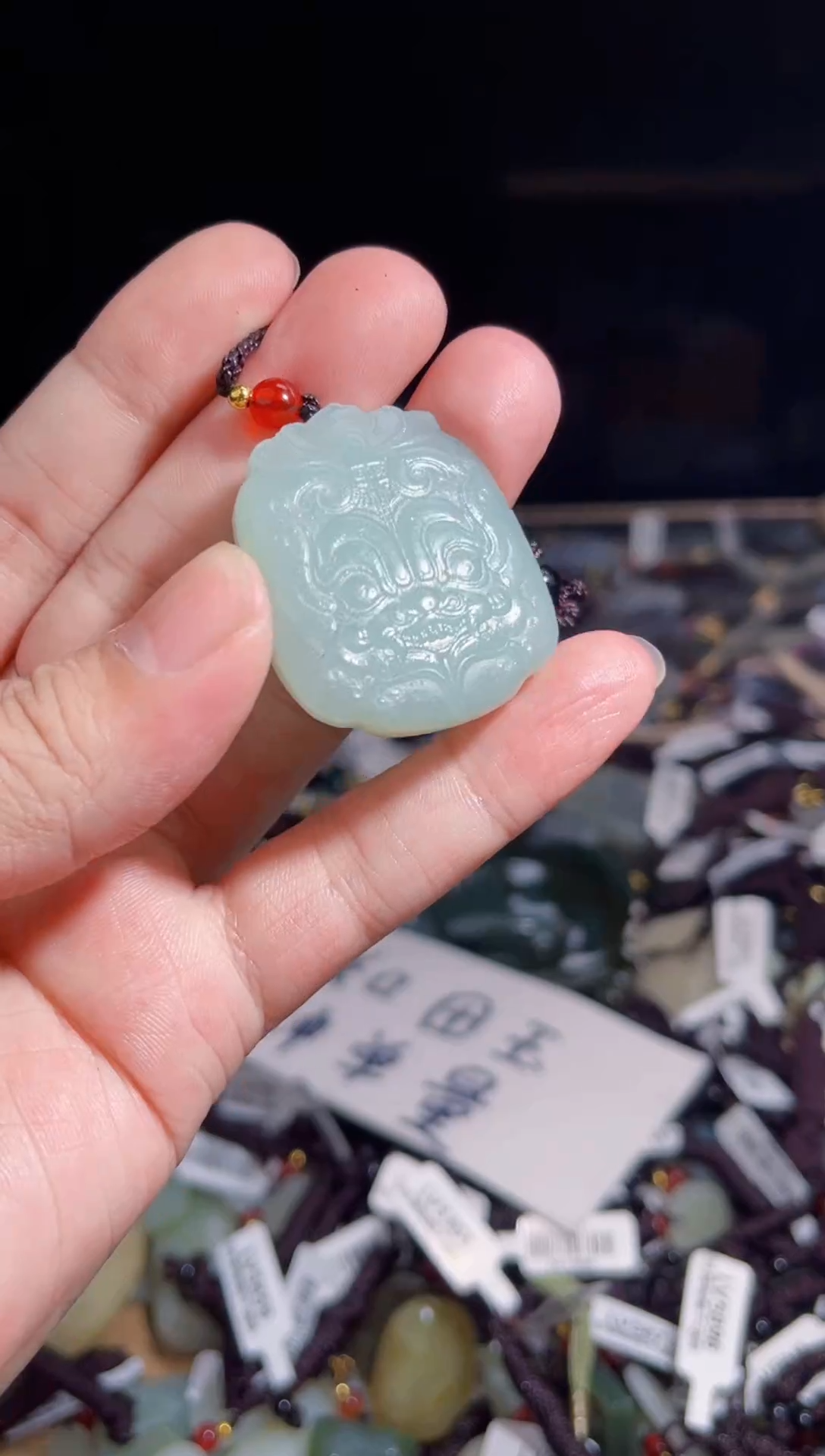 颈饰未镶嵌和田玉1