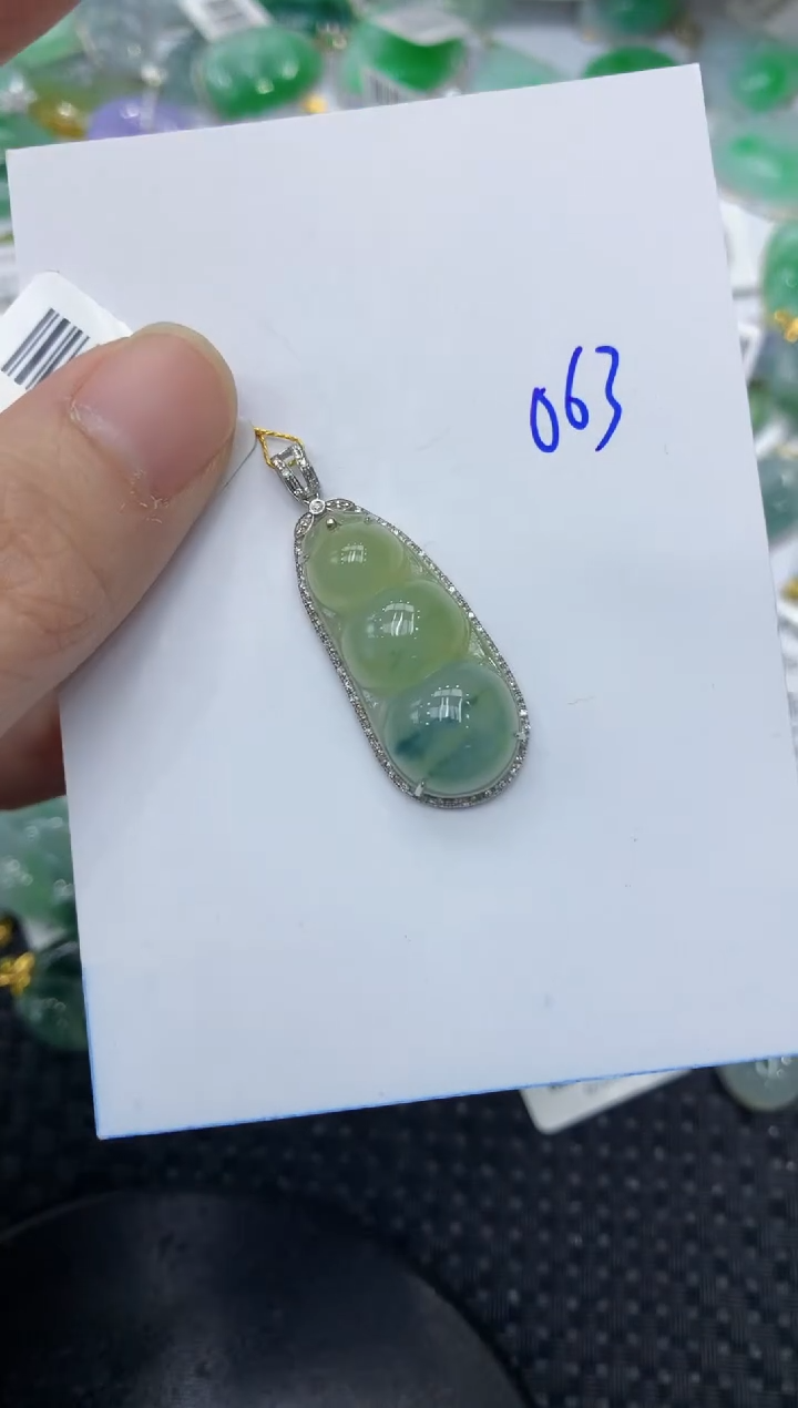 【闪购商品】翡翠颈饰18K金镶嵌11111111111