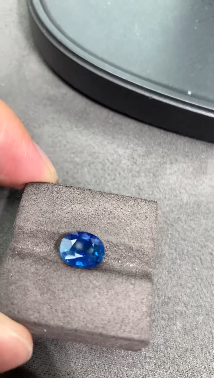蓝宝石裸石未镶嵌a-451 3.35ct