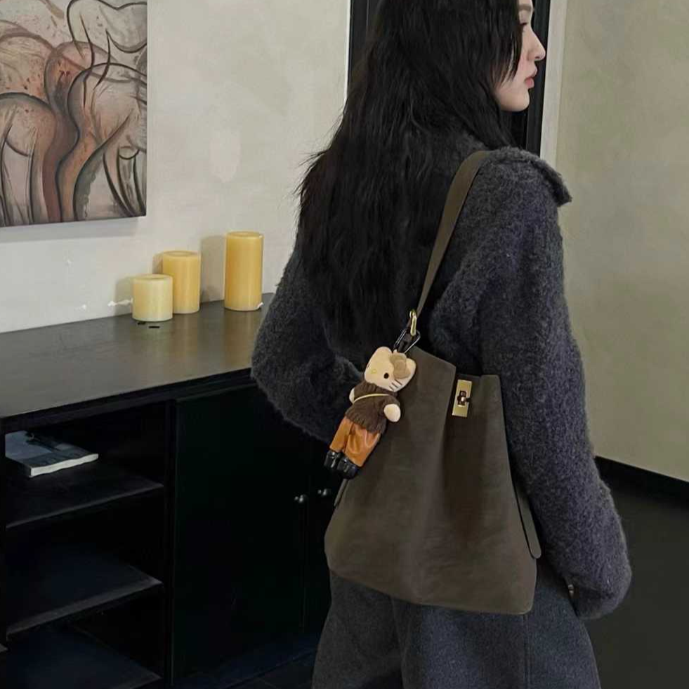 【瑞瑞家】托特包水桶包可拆卸斜挎款腋下包手提款小众斜挎包秋冬