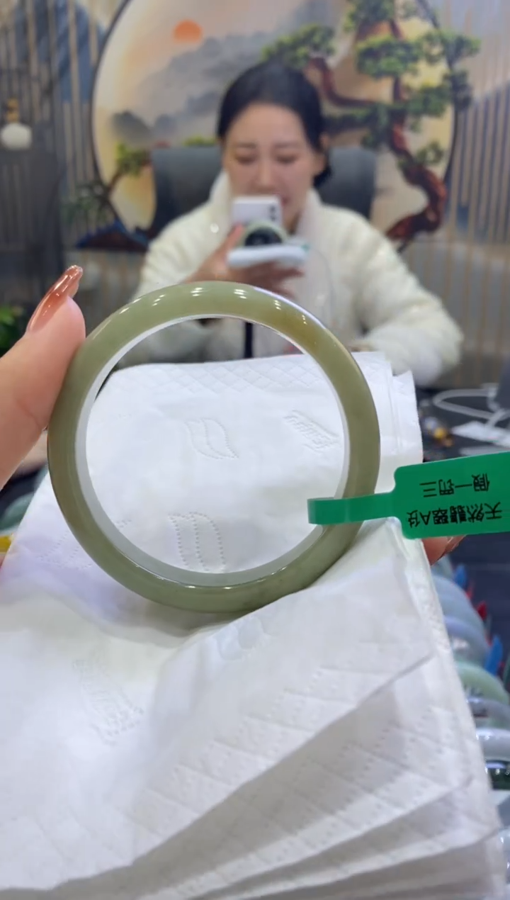 【闪购商品】翡翠手镯未镶嵌00004477