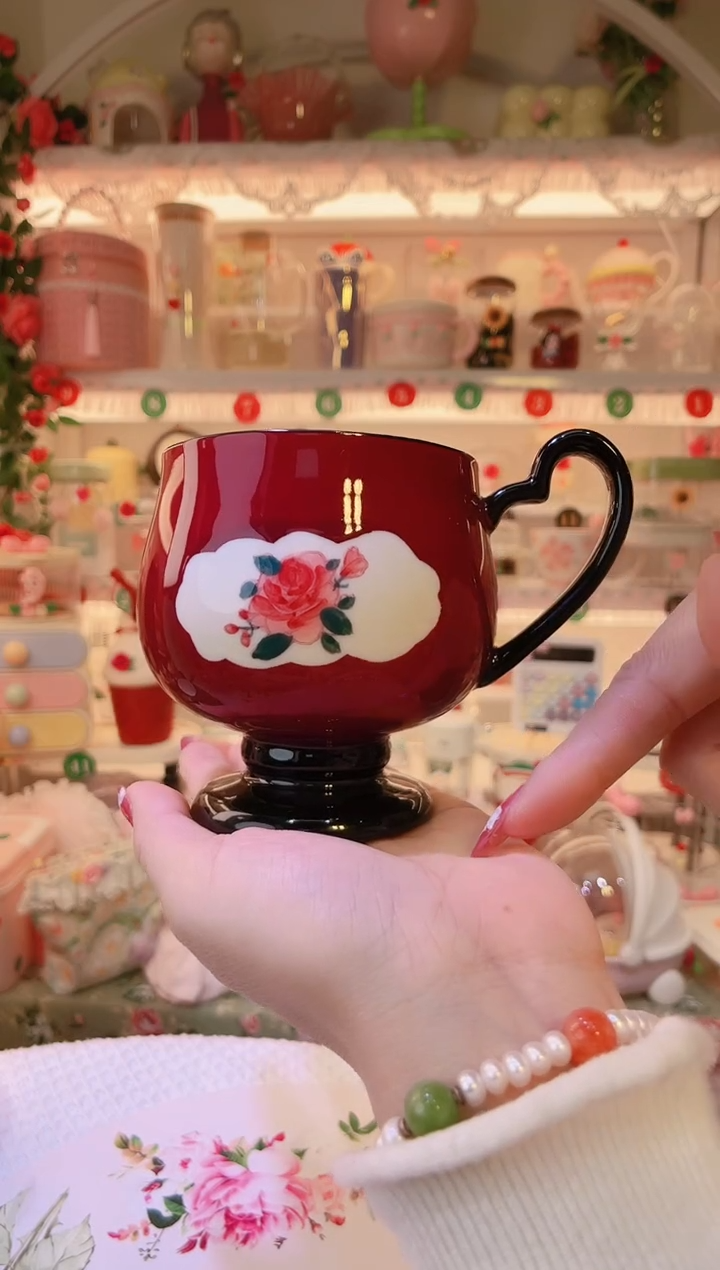 复古高脚杯红色——手工制作品质好！