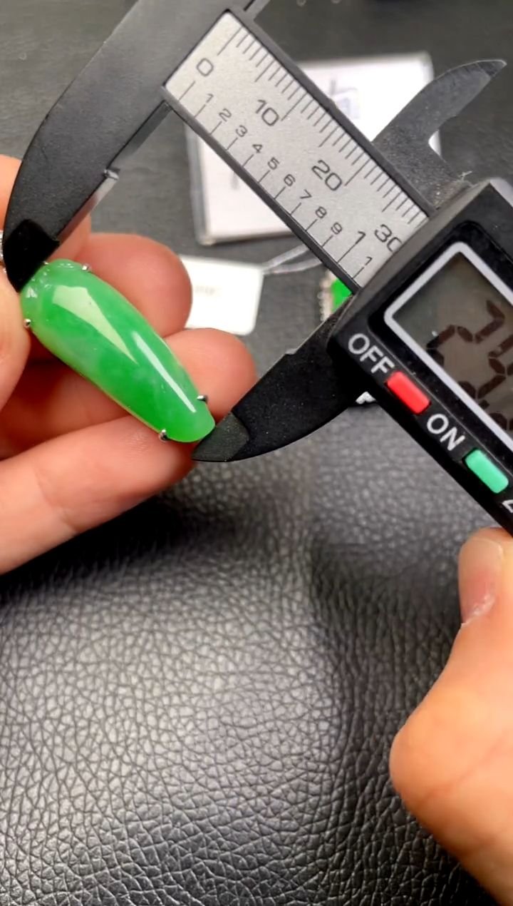 【闪购商品】翡翠吊坠(不含链)银S925镶嵌吊坠