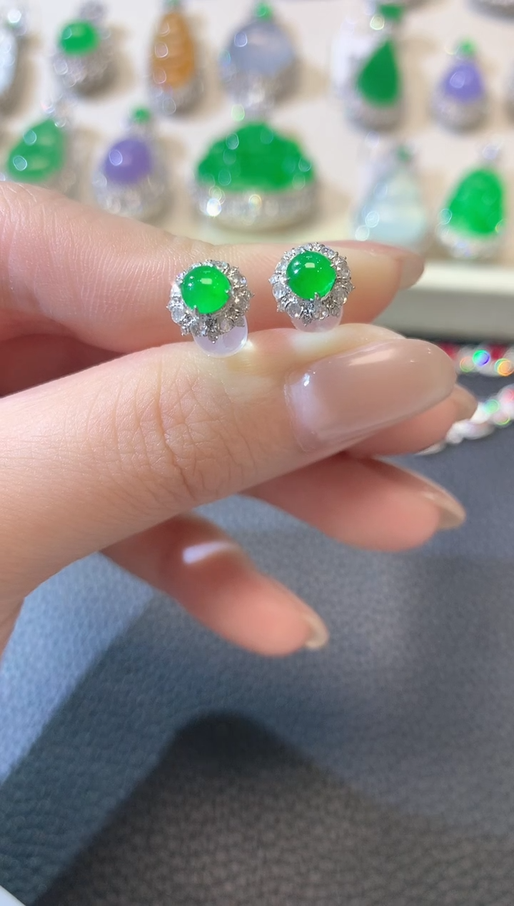 【闪购商品】翡翠耳饰18K金镶嵌A1多样性发一件