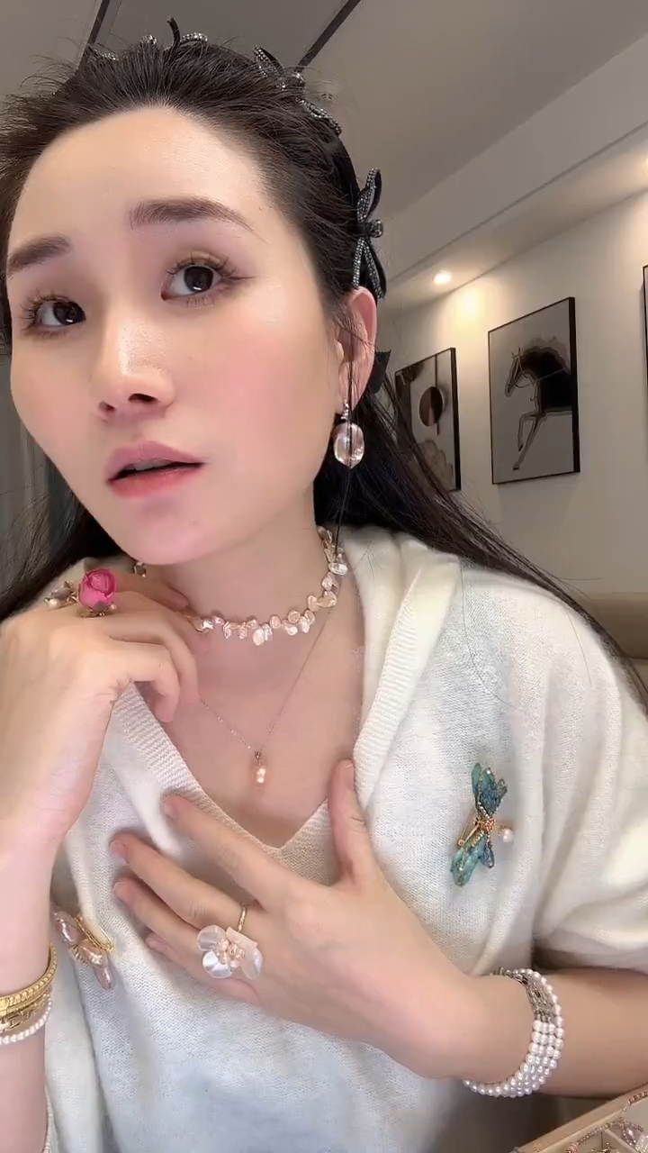 吊坠(赠链)未镶嵌淡水珍珠粉泡泡珍珠吊坠＋链子