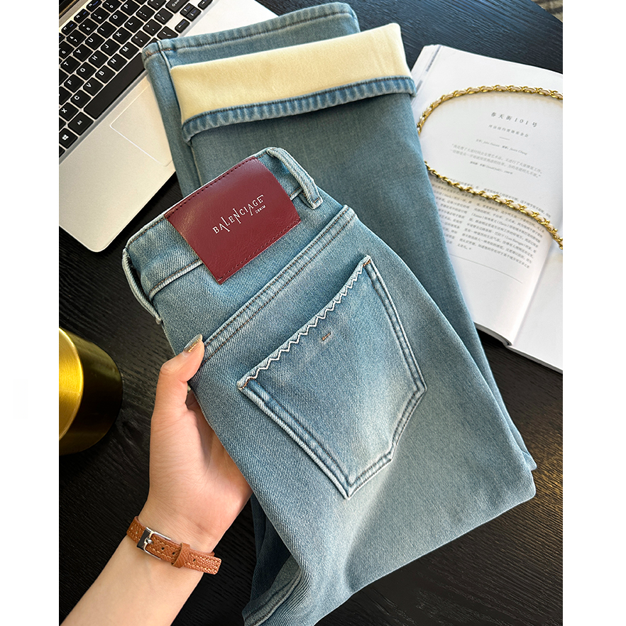 花边刺绣高腰厚绒九分牛仔裤女秋冬新款小个子宽松显瘦直筒喇叭裤