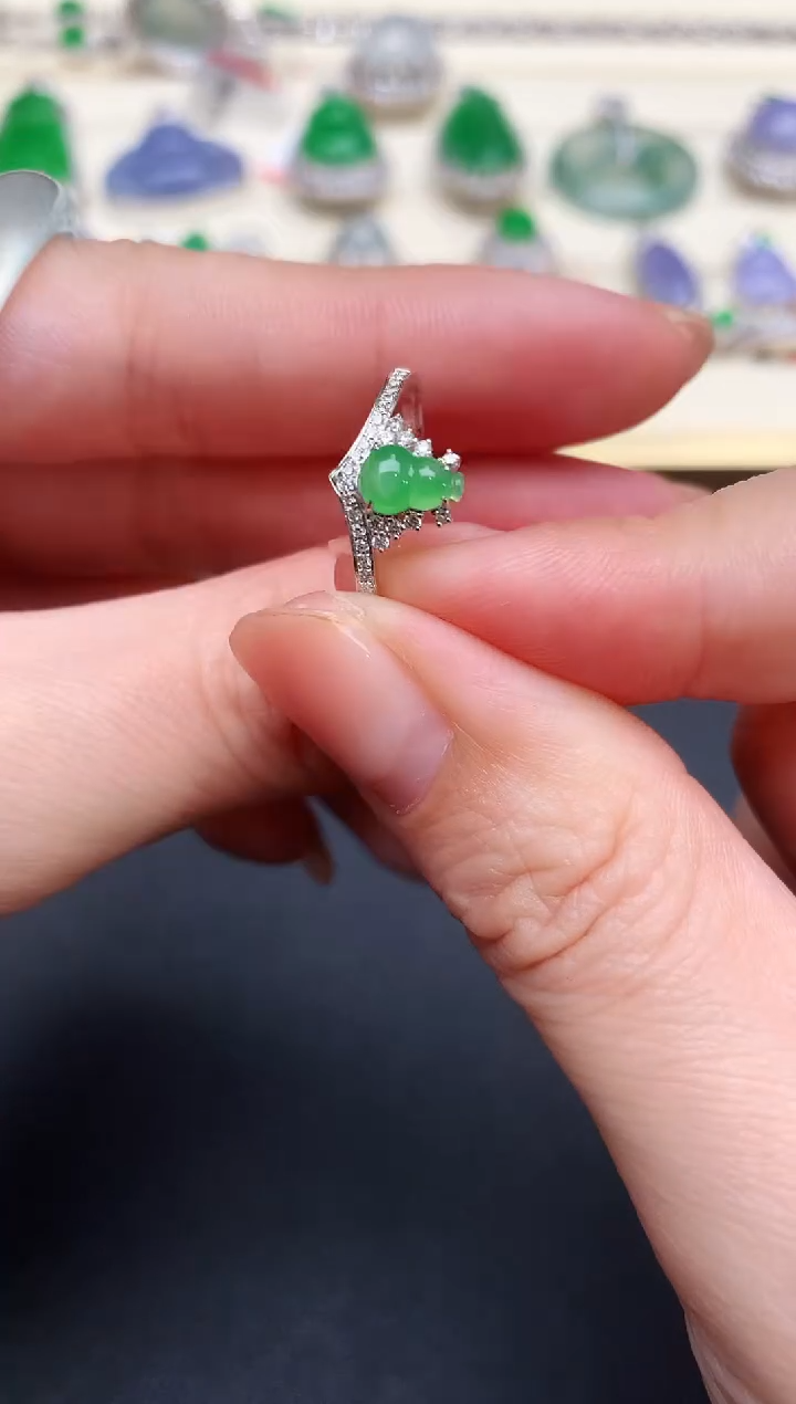 翡翠戒指18K金镶嵌20葫芦|2800+0