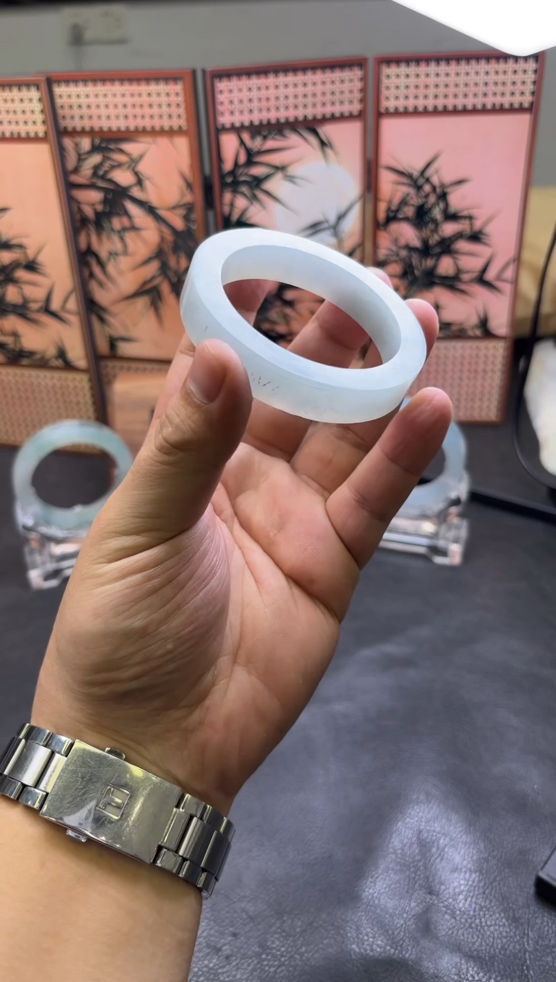 未镶嵌手镯定制翡翠手镯定制