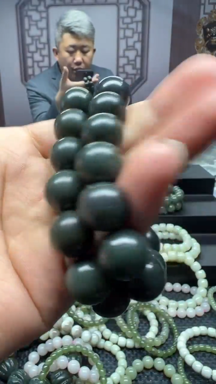 【闪购商品】和田玉手串未镶嵌且末蓝卡16多样性拍一发一
