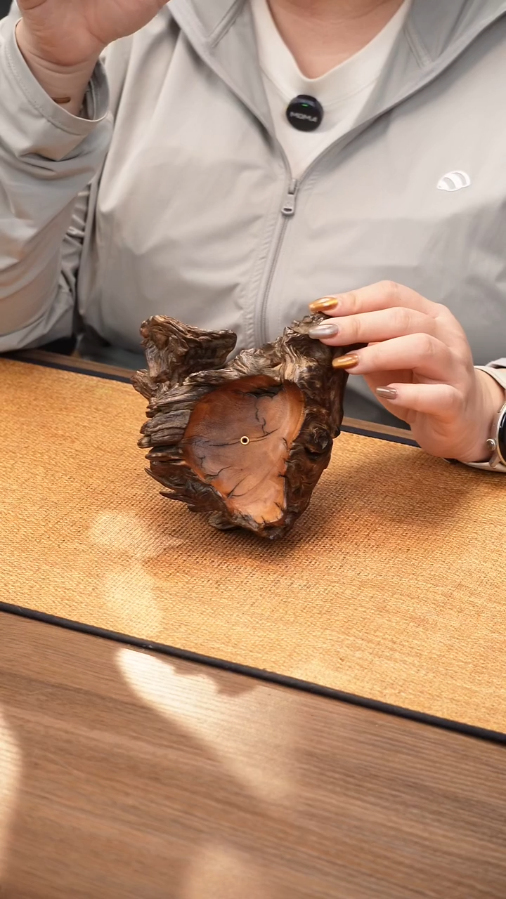 5号云小屋铁梨木香插