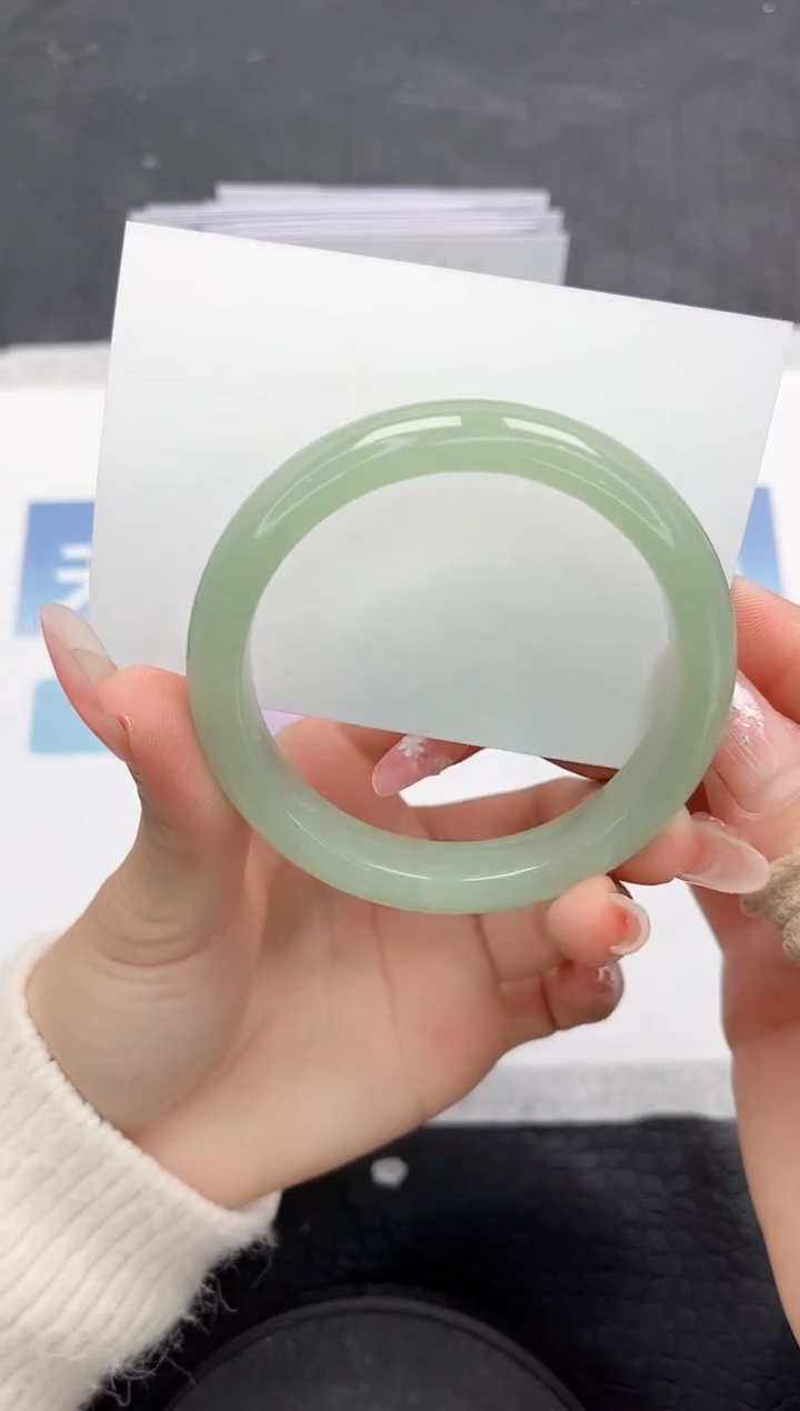 【闪购商品】石英质玉手镯未镶嵌Y338-56