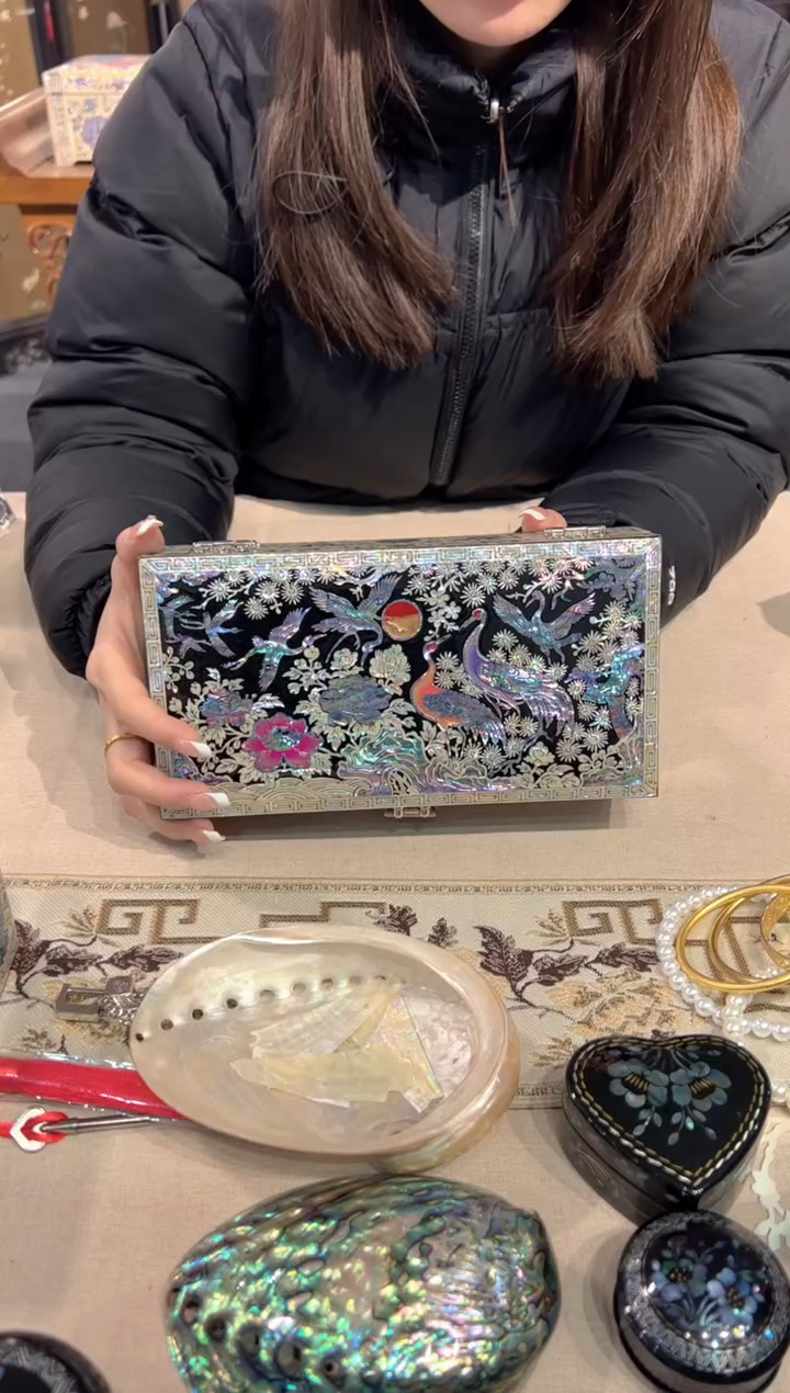 【闪购商品】白边·弘贝雅螺钿漆器文化馆