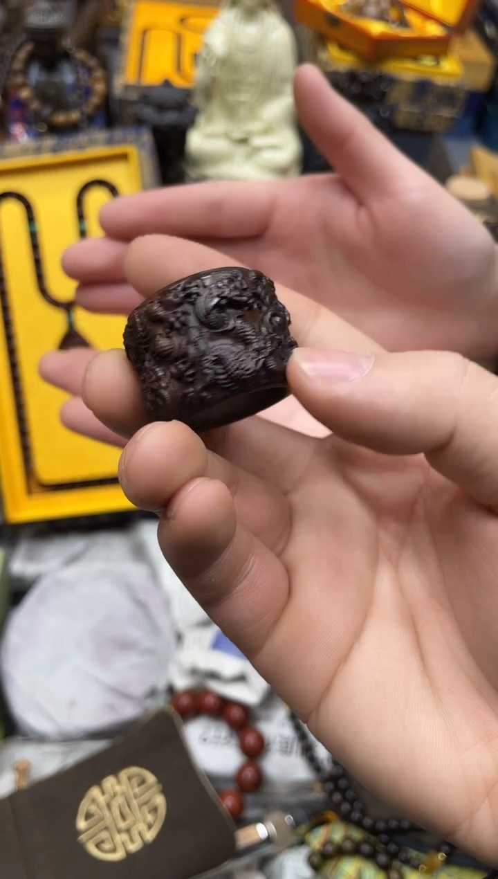【闪购商品】大叶紫檀（黑酸枝木类） 