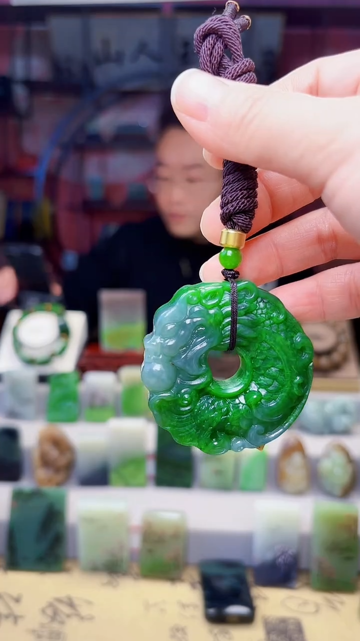 未镶嵌和田玉挂件随***€154