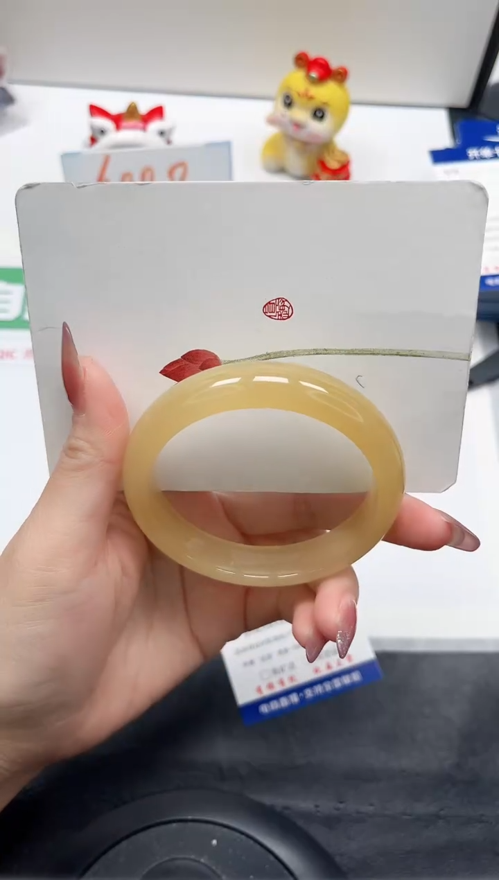 【闪购商品】石英质玉手镯未镶嵌45-59.1