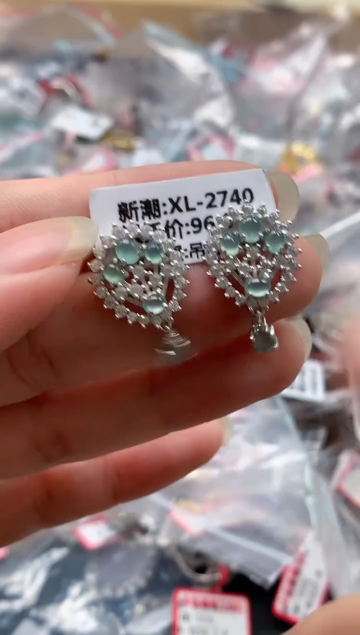 翡翠戒指银S925镶嵌天然A货缅甸翡翠