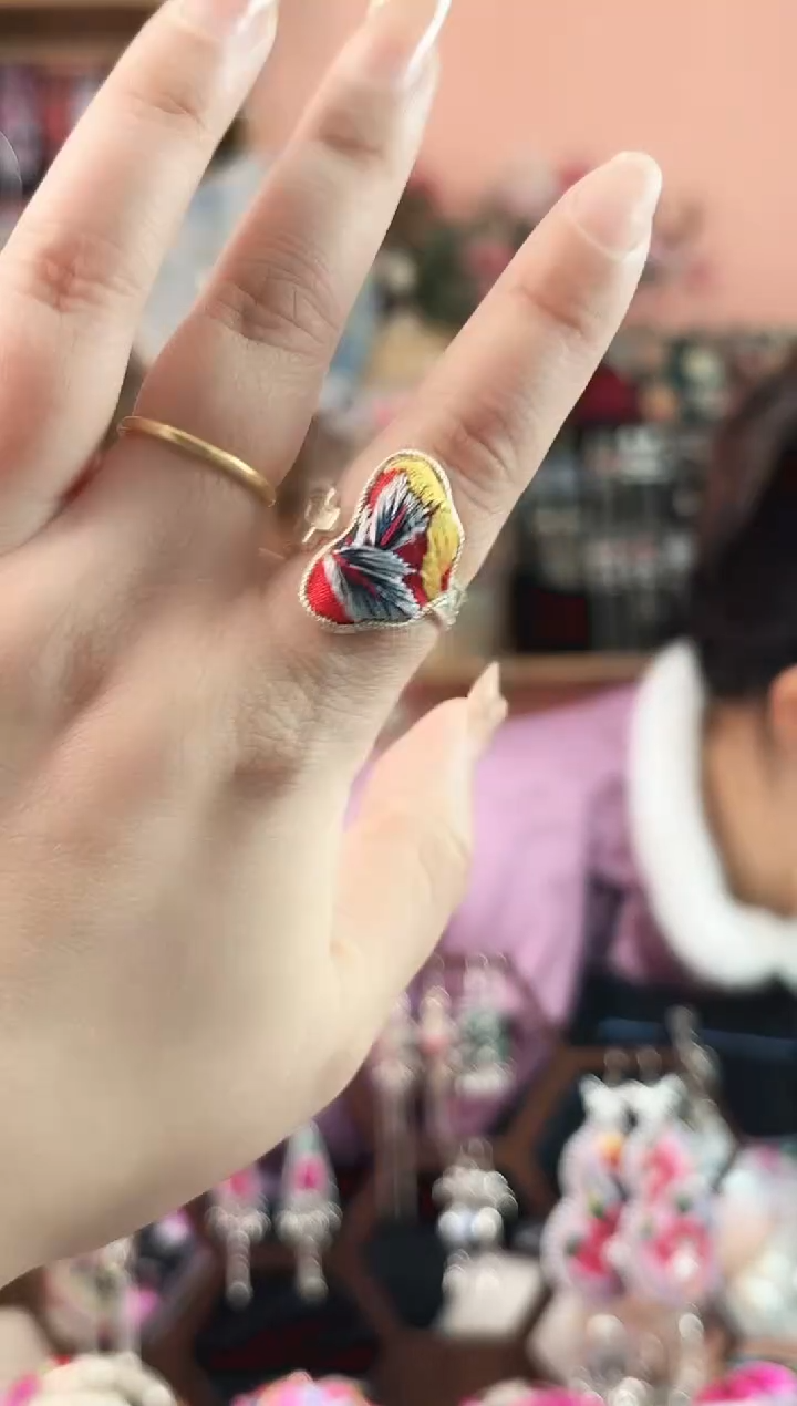 艺枝独秀老绣饰品86