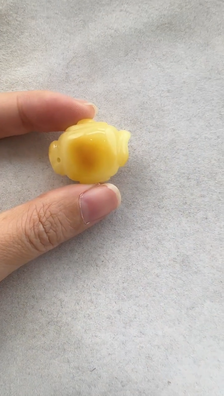 【闪购商品】琥珀裸石未镶嵌10113135-吊坠