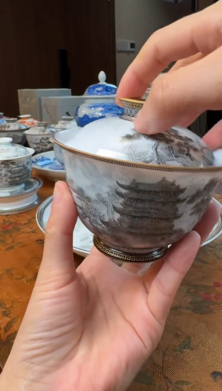 O*h手绘墨彩滕王阁盖碗