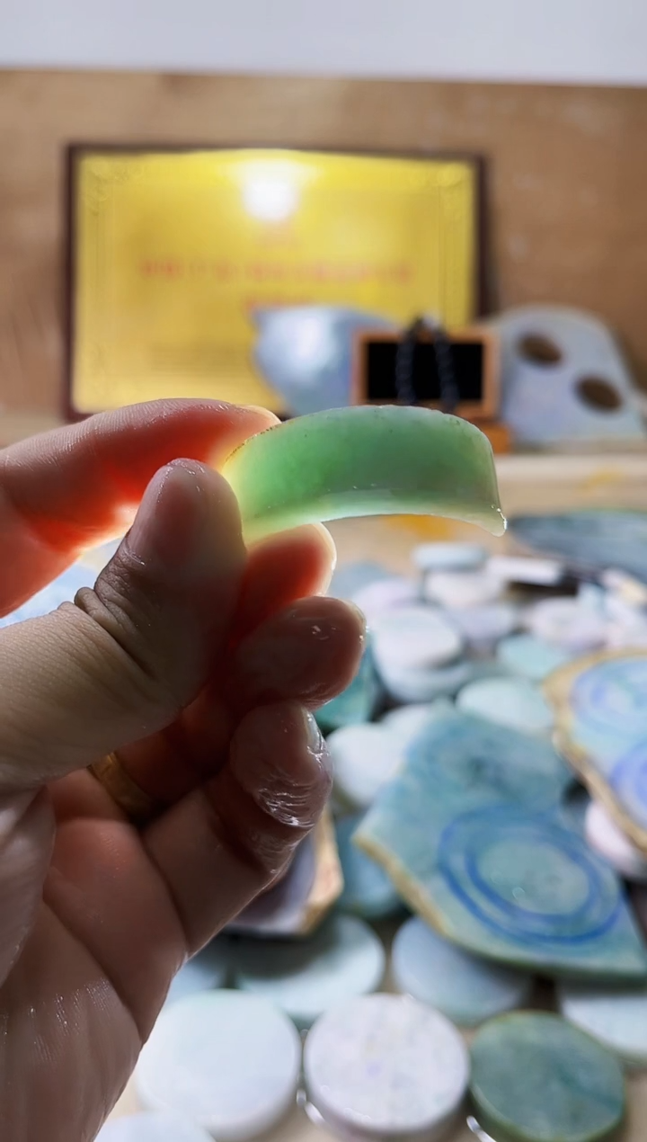 【闪购商品】翡翠挂件未镶嵌翡翠A货郭壹783