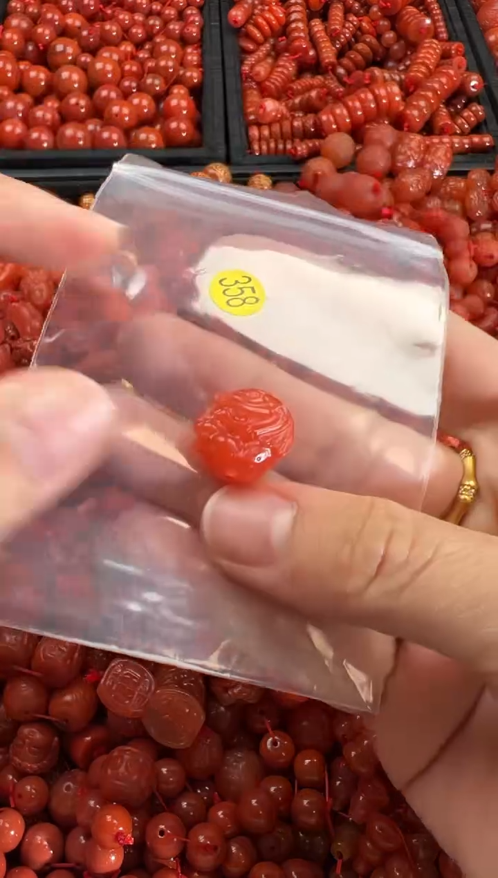 【闪购商品】南红玛瑙颈饰未镶嵌1