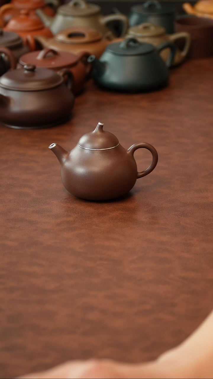 茶壶紫砂呆*茄瓜 包银版 