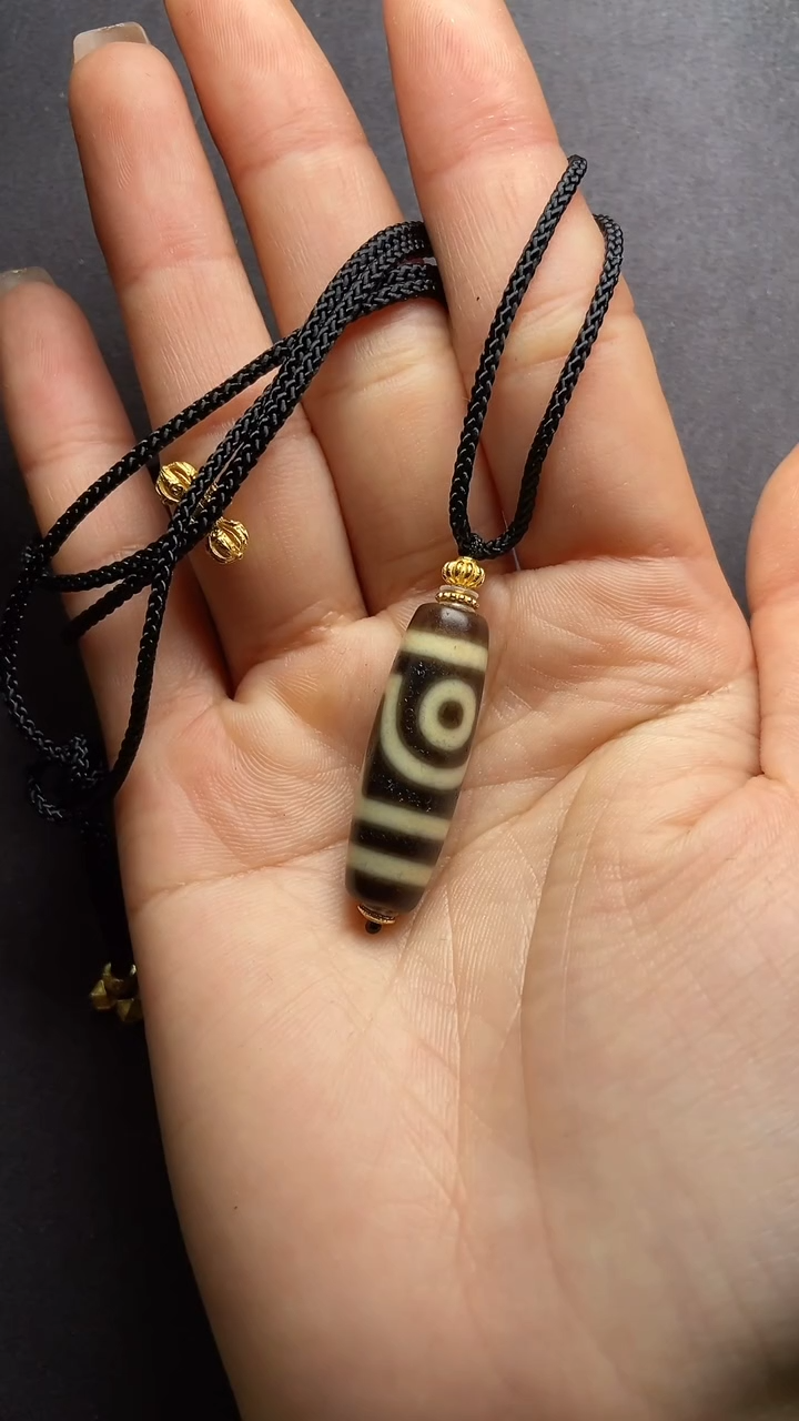 【闪购商品】玛瑙/玉髓珠宝奇石未镶嵌条纹玛瑙