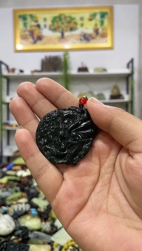 岫玉未镶嵌挂件   1