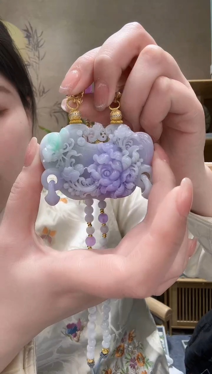 【闪购商品】翡翠颈饰未镶嵌吊坠