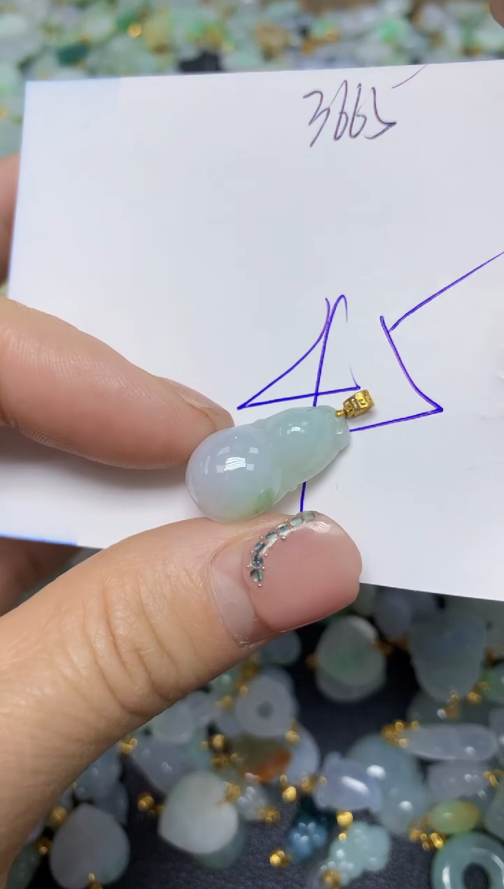 【闪购商品】翡翠挂件18K金镶嵌 天然翡翠A货