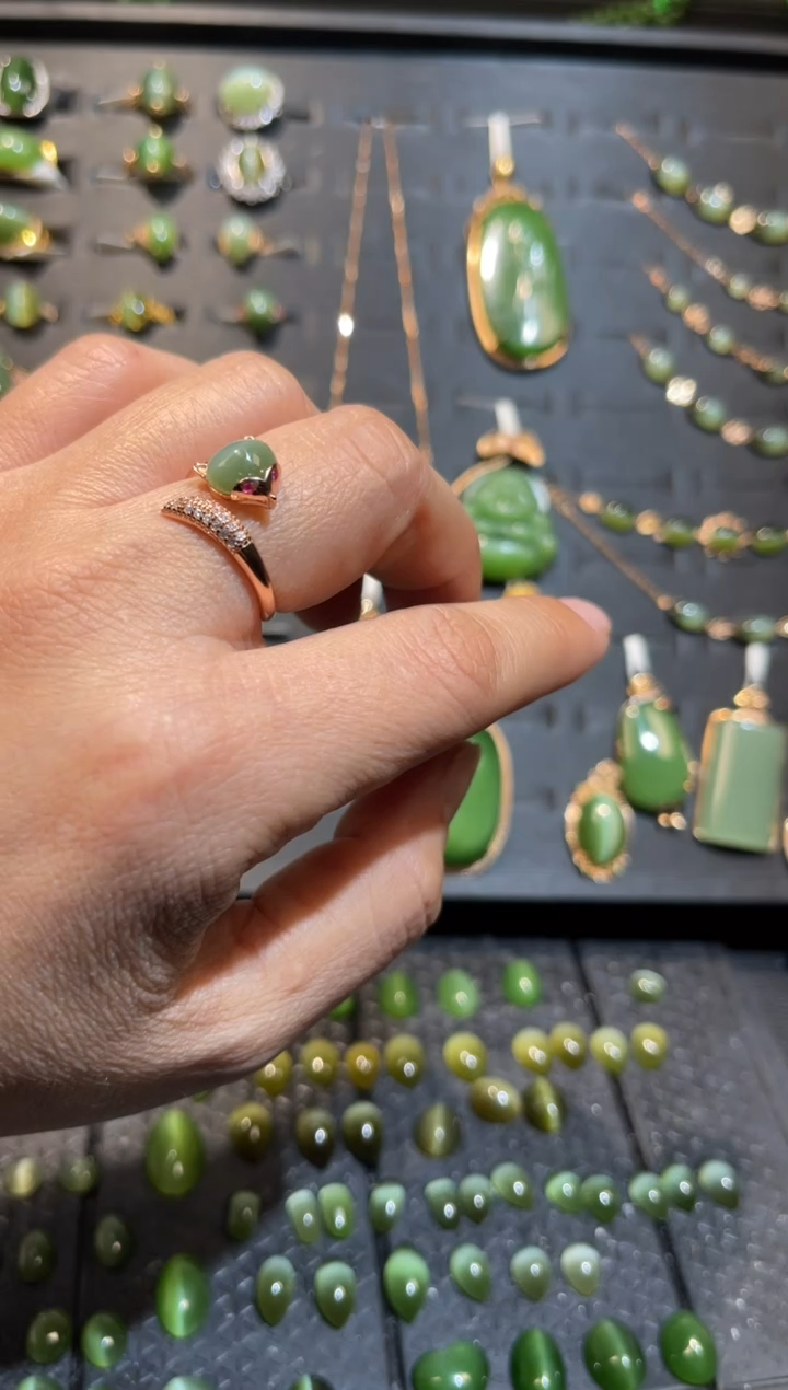 【闪购商品】和田玉碧玉猫眼戒指银S925镶嵌多样性发一