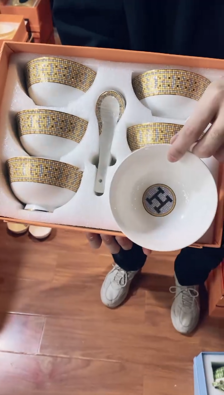 【闪购商品】杯鸿辉家品牌瓷器，京东包邮！