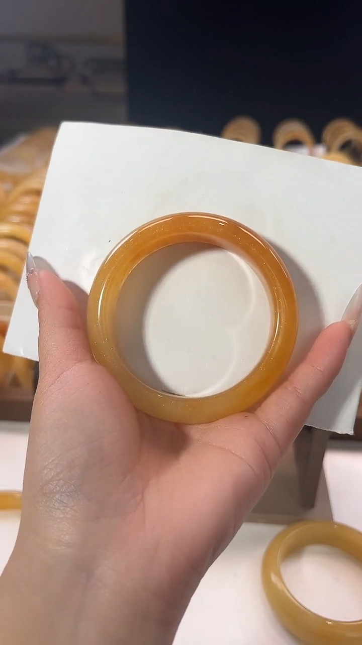 未镶嵌石英质玉（黄龙玉）手镯59圈口03