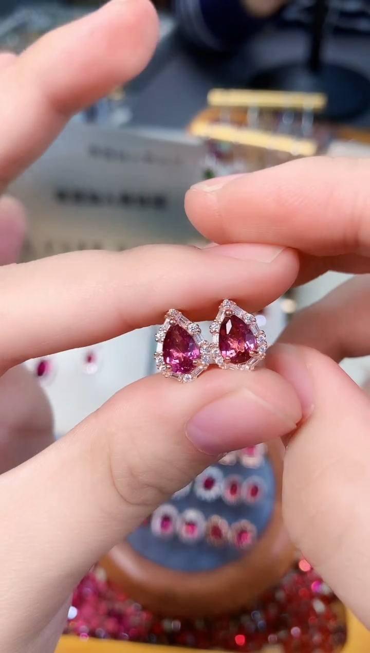 【闪购商品】石榴石耳钉银S925镶嵌天然镁铝