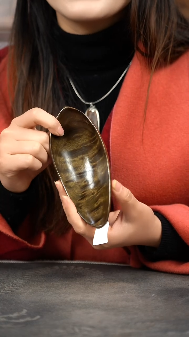 【闪购商品】金丝楠木雕满花云彩水波精工荷花茶则239