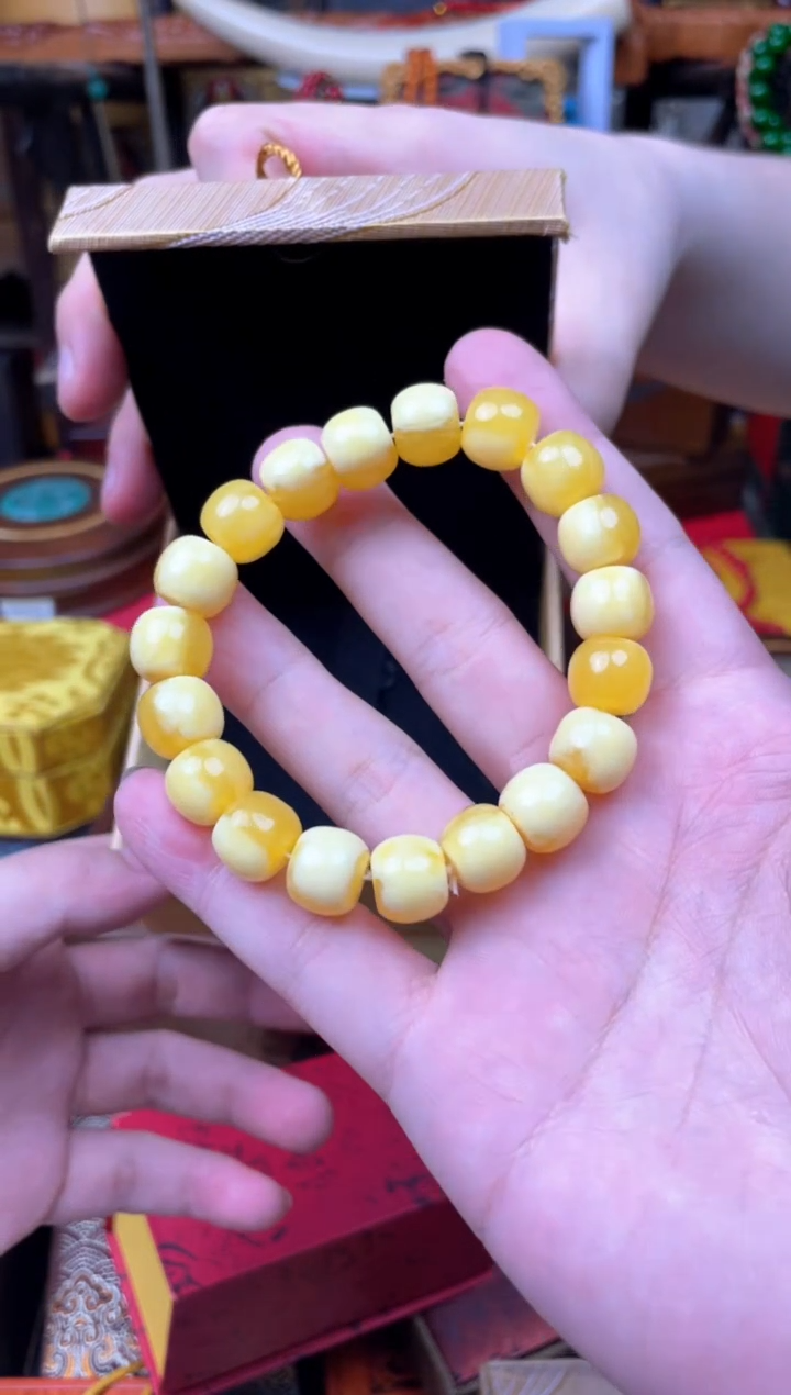 未镶嵌琥珀手串---------------a35