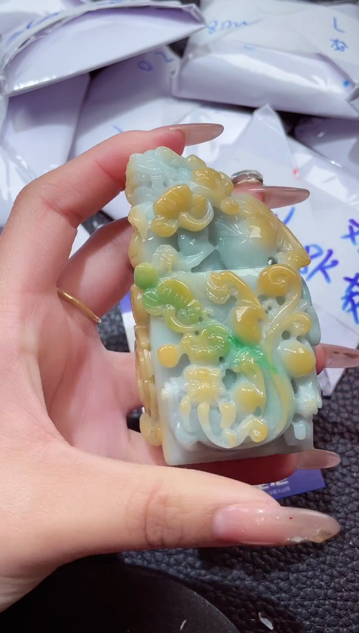 颈饰未镶嵌翡翠0000