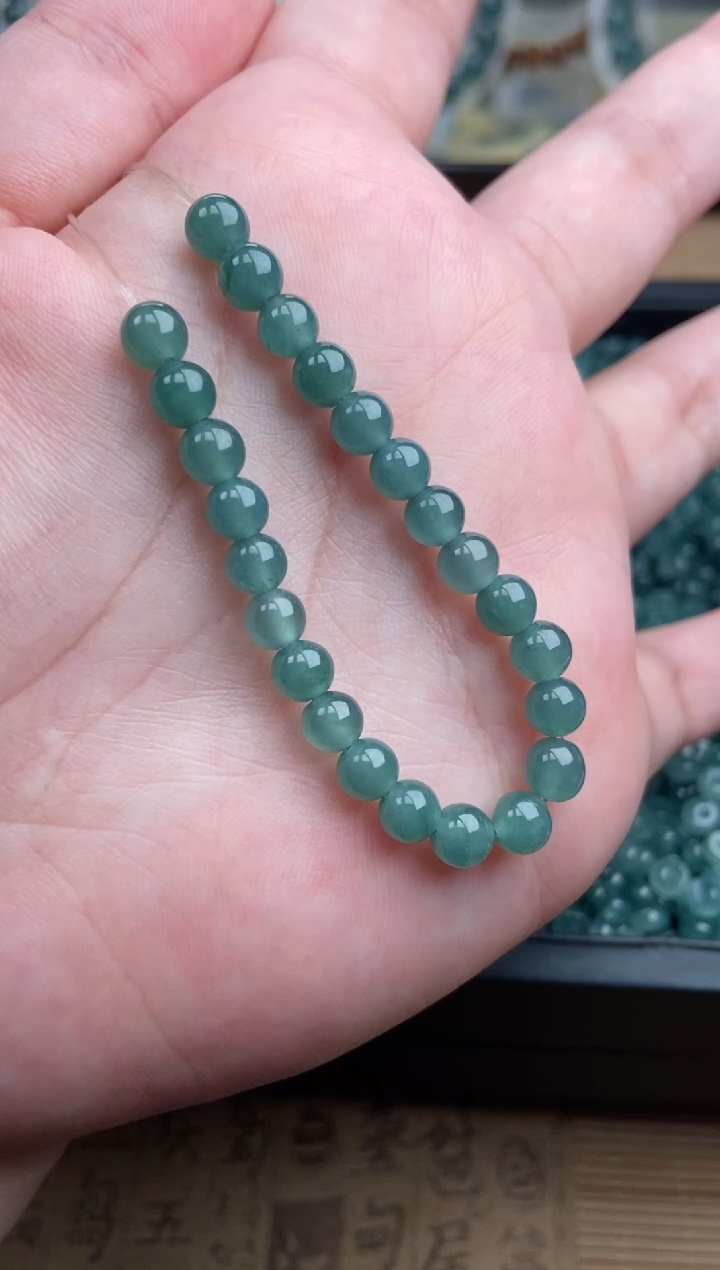 【闪购商品】翡翠手链未镶嵌多样性发货36颗卡5.6